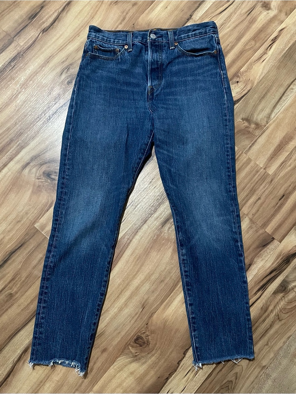 Levi's Premium Wedgie Straight White Oak Cone Denim Jeans Raw Hem Size 29